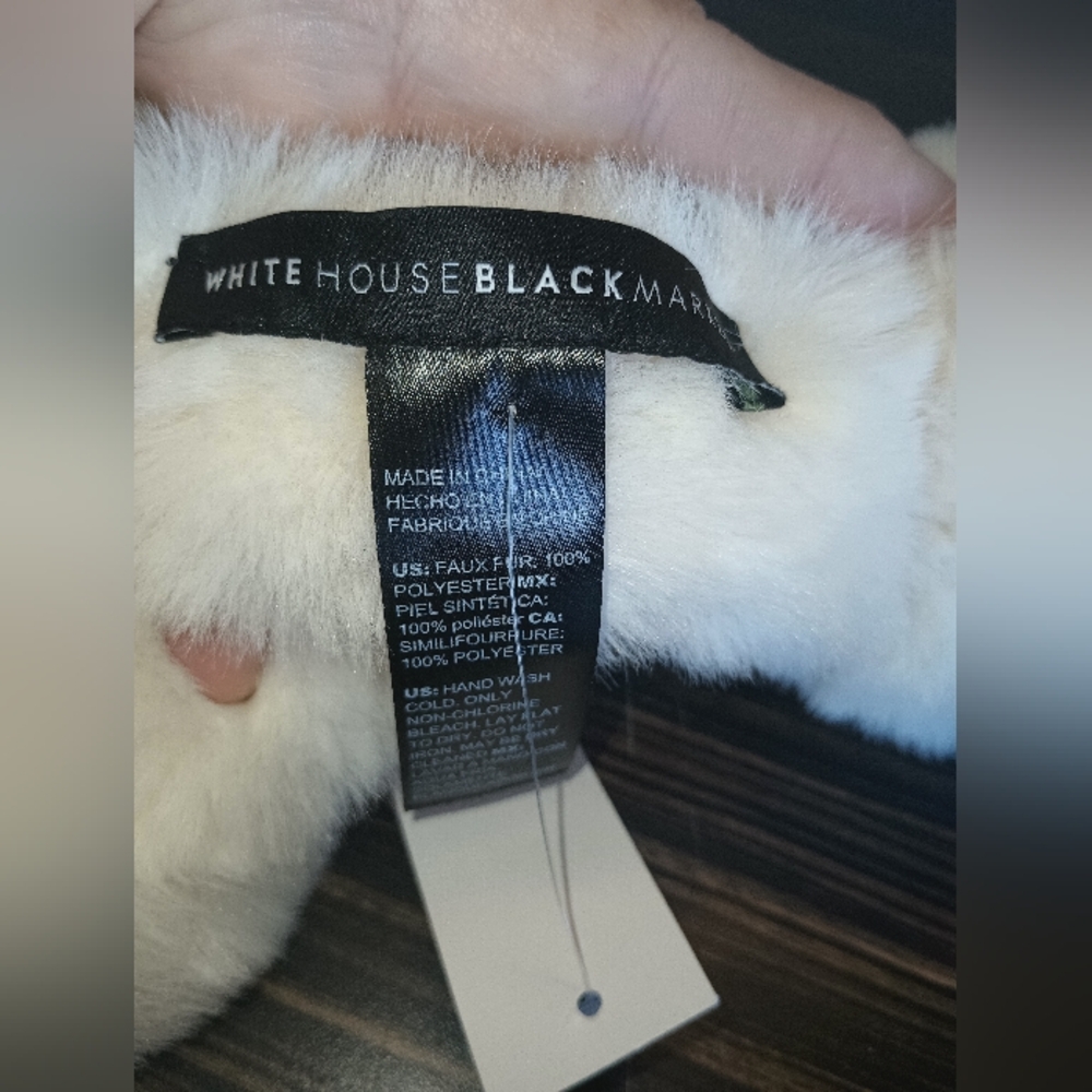 White House Black Market Ecru White Faux Fur Link Ball Scarf ~ One Size ~ NWT - Picture 5 of 7